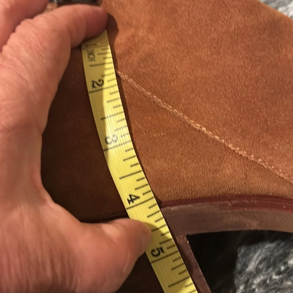 Gentle souls by Kenneth Cole women’s brown suede leather best zip booties. - Picture 7 of 7